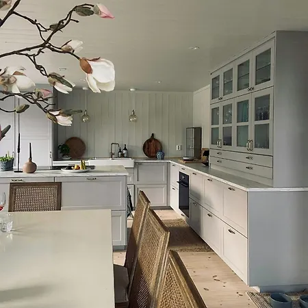 別荘 Modern Summer House With Pool In Risør